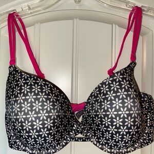 Victoria’s Secret Bra size 34 D